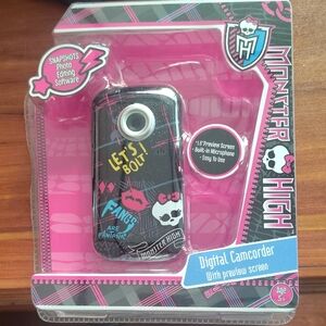 Saker Monster High Digital Video Recorder With Camera 2013 New Sealed